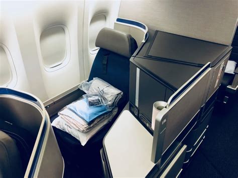 777-200 polaris|The Complete Guide to United Polaris Business Class .